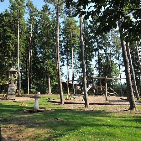 Village De Vacances De Vencimont Vonêche Zewnętrze zdjęcie