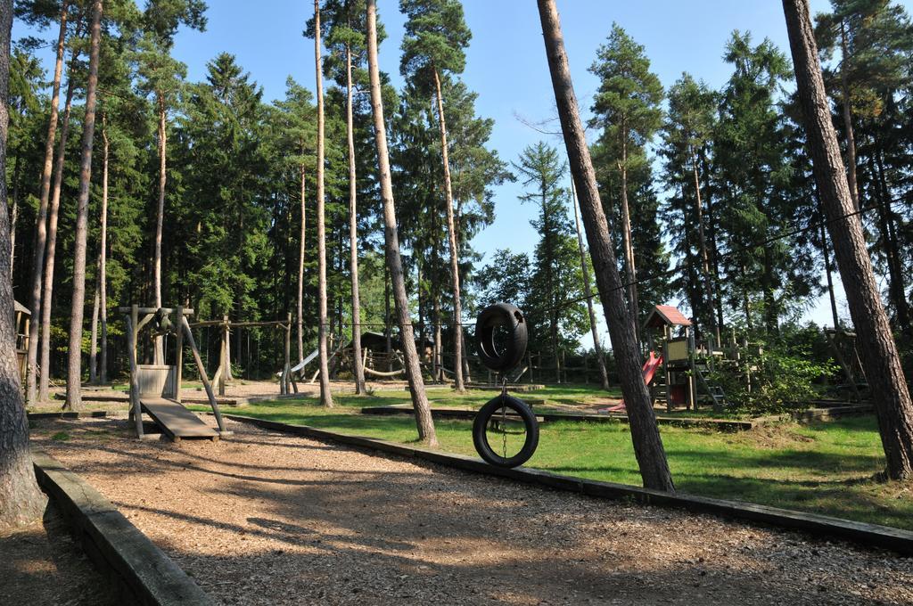 Village De Vacances De Vencimont Vonêche Zewnętrze zdjęcie