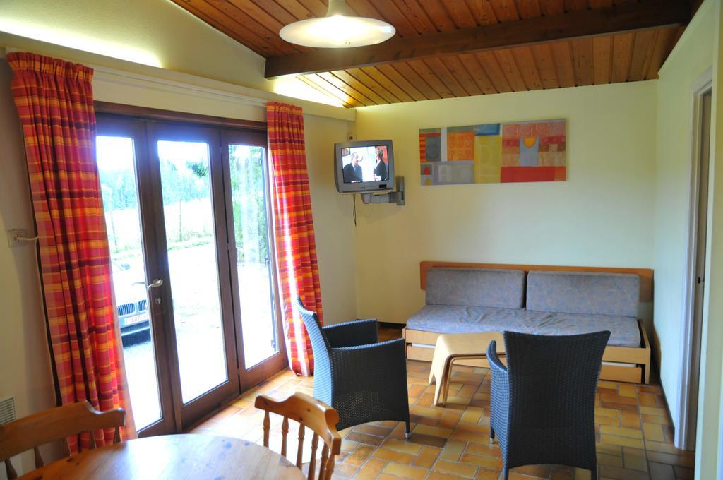 Village De Vacances De Vencimont Vonêche Pokój zdjęcie