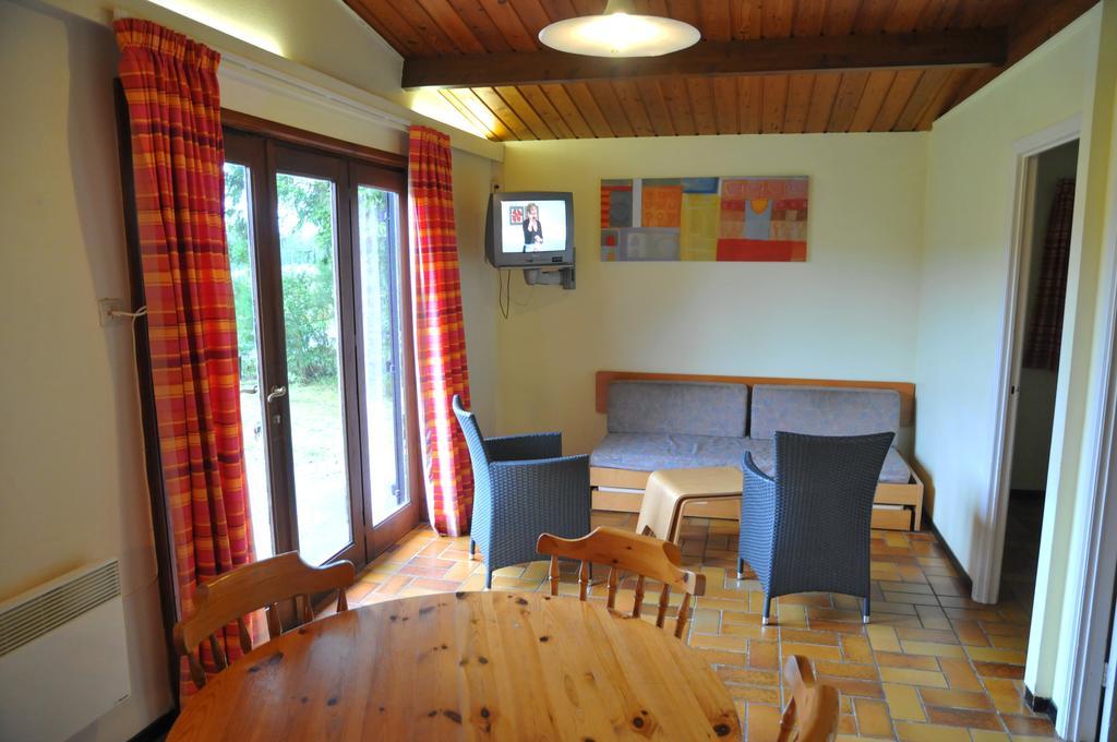 Village De Vacances De Vencimont Vonêche Pokój zdjęcie