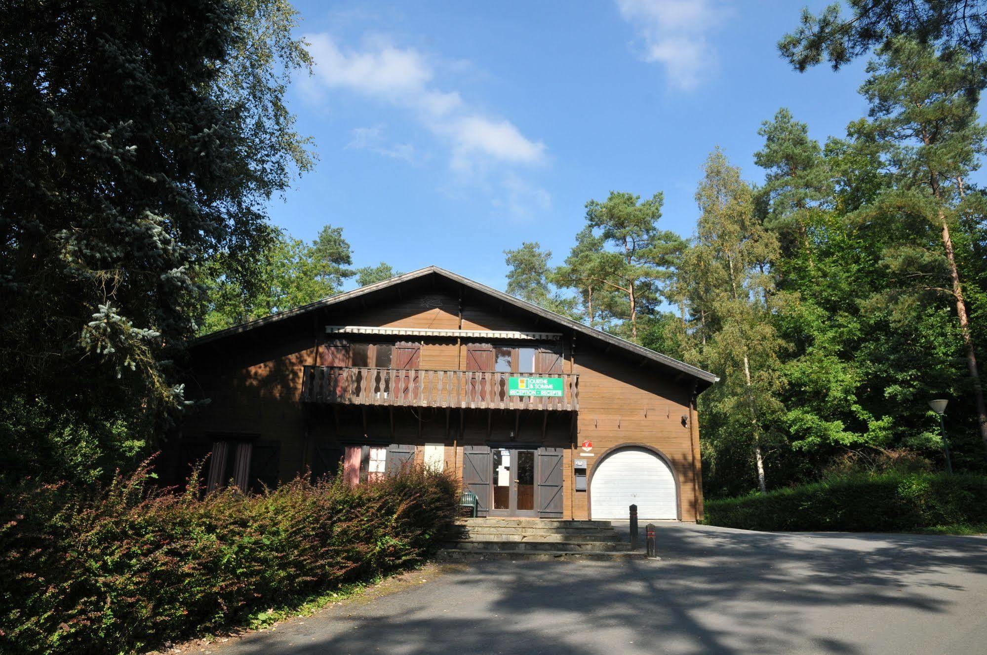 Village De Vacances De Vencimont Vonêche Zewnętrze zdjęcie