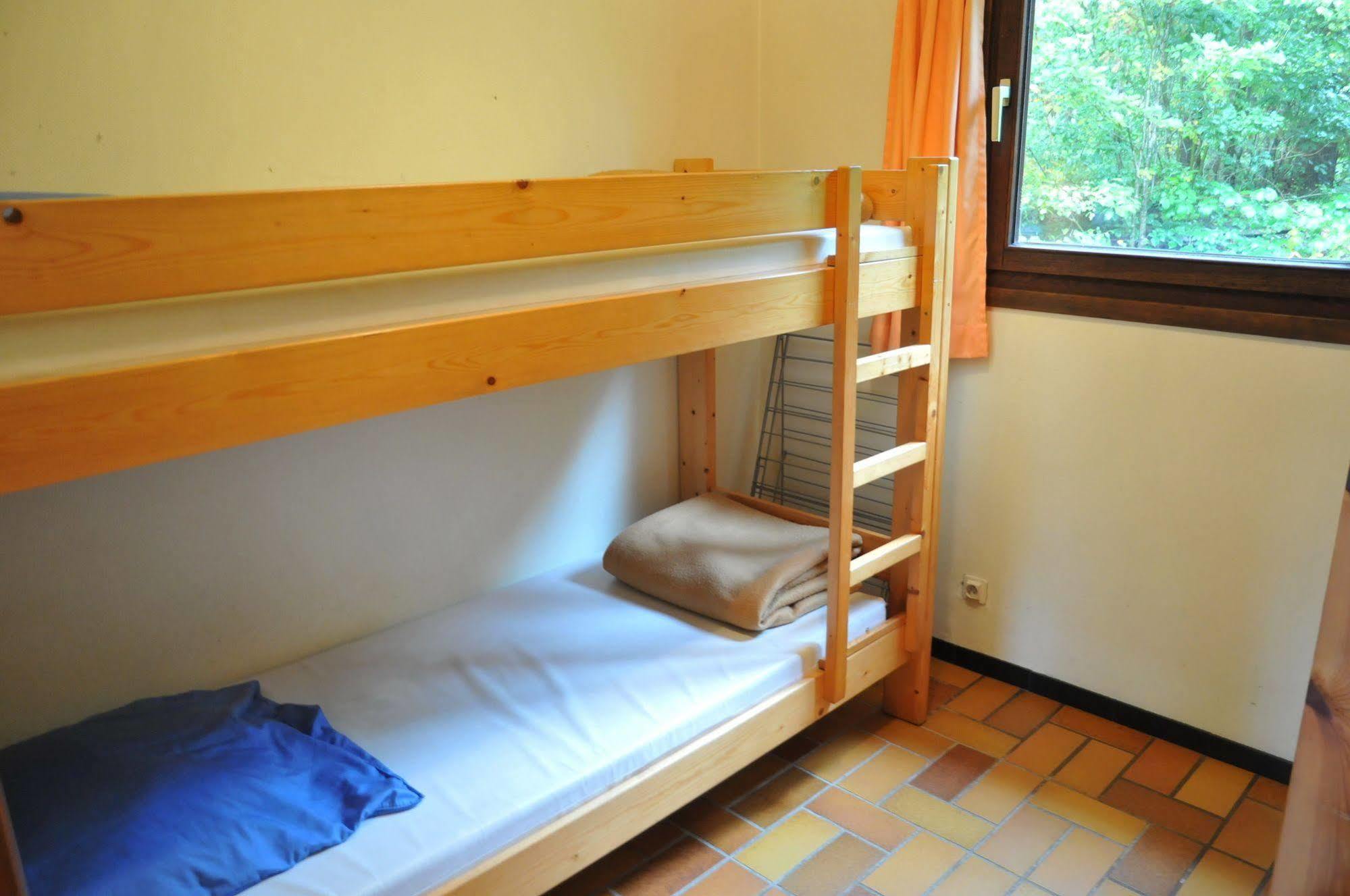Village De Vacances De Vencimont Vonêche Zewnętrze zdjęcie