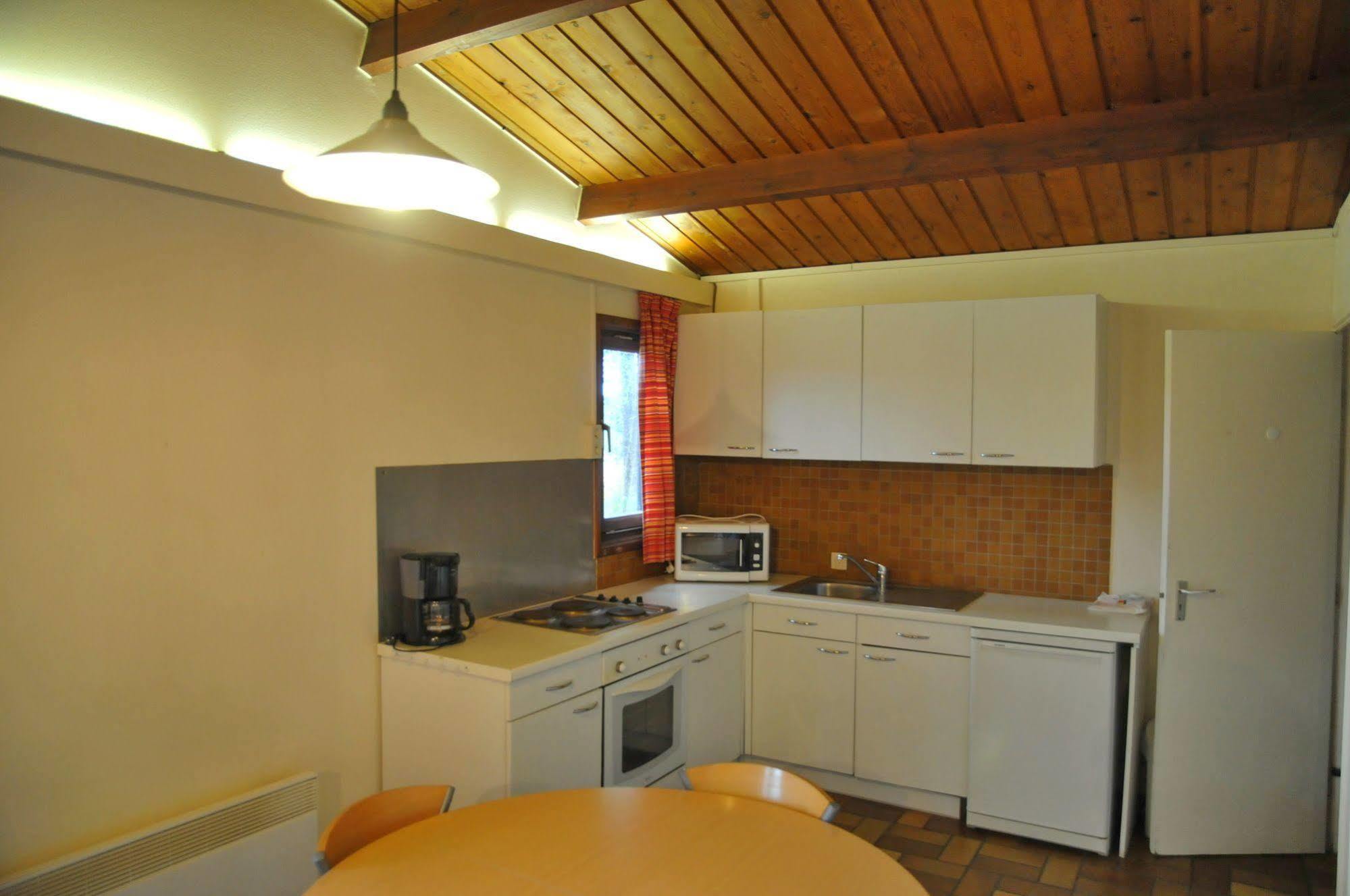 Village De Vacances De Vencimont Vonêche Zewnętrze zdjęcie