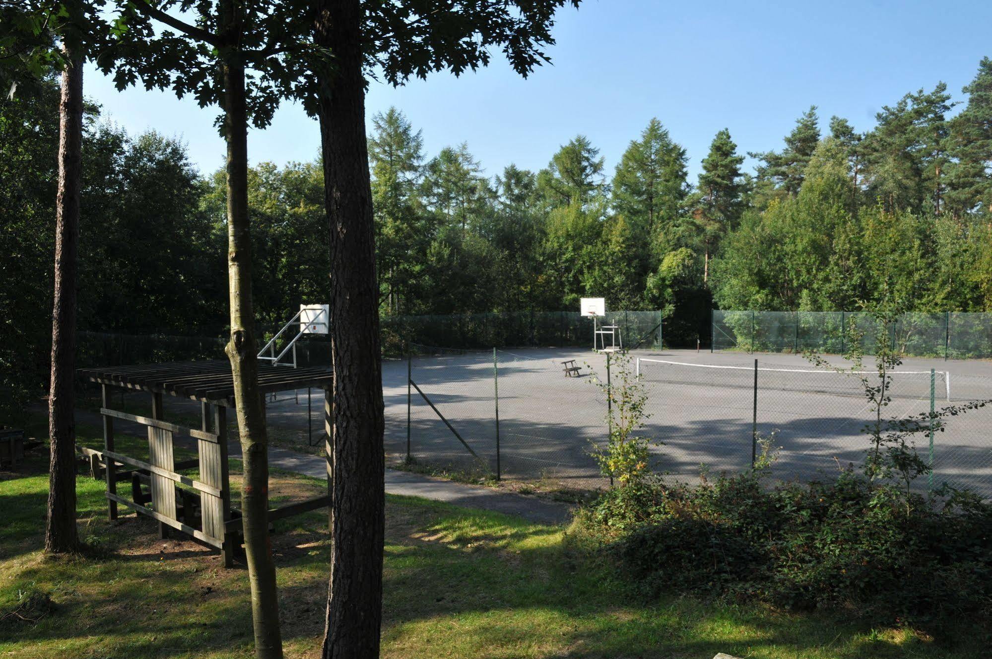 Village De Vacances De Vencimont Vonêche Zewnętrze zdjęcie